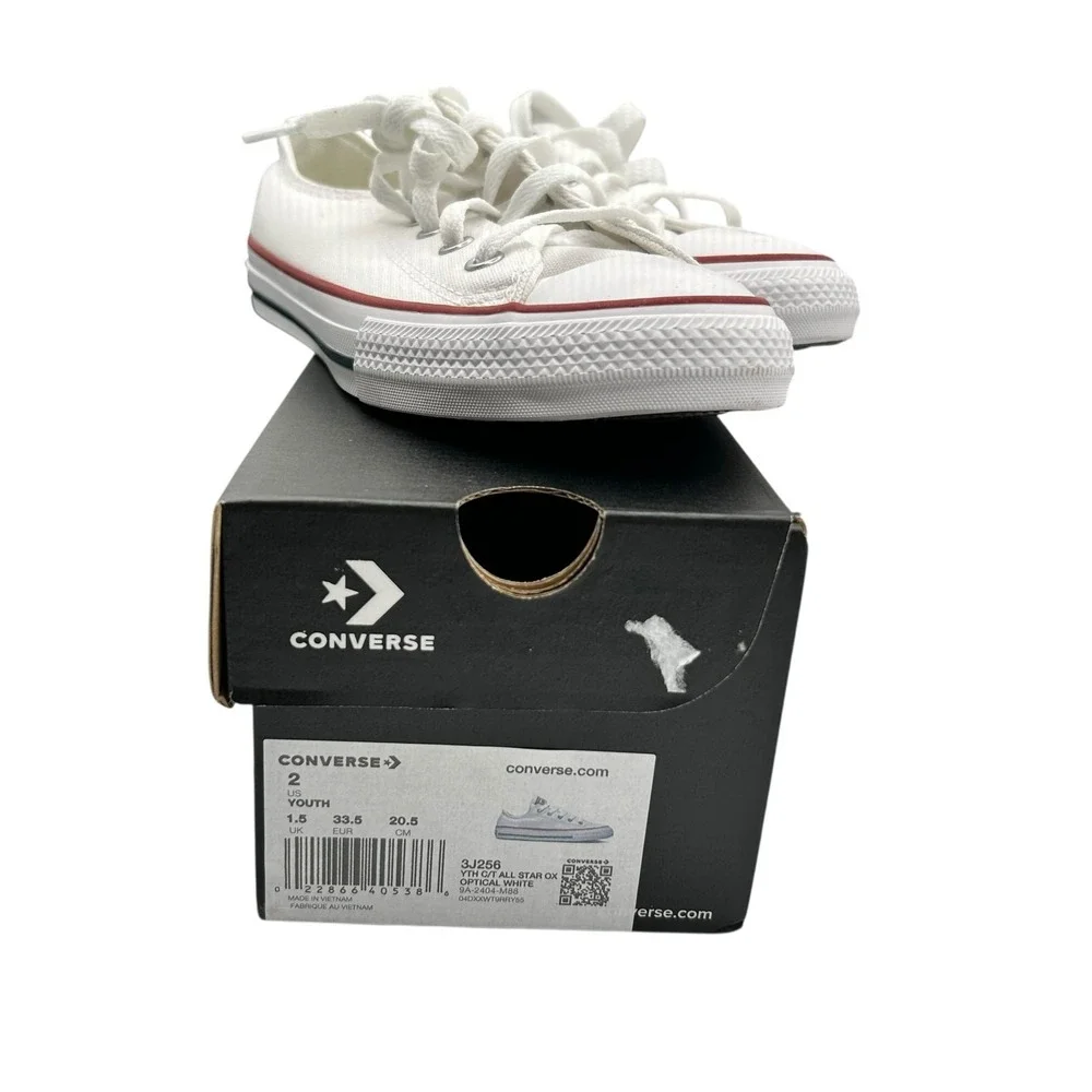 Converse Chuck Taylor‎ All Star Low Top White Youth Sneakers Size 2 NWB